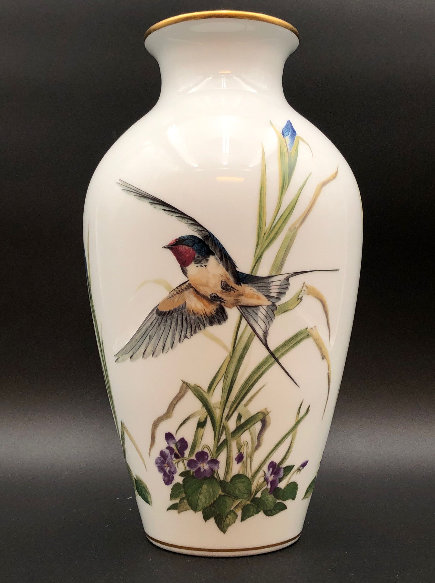 "The Meadowland Bird Vase" By Basil Ede -Franklin Porcelain 1980 Limited Edition