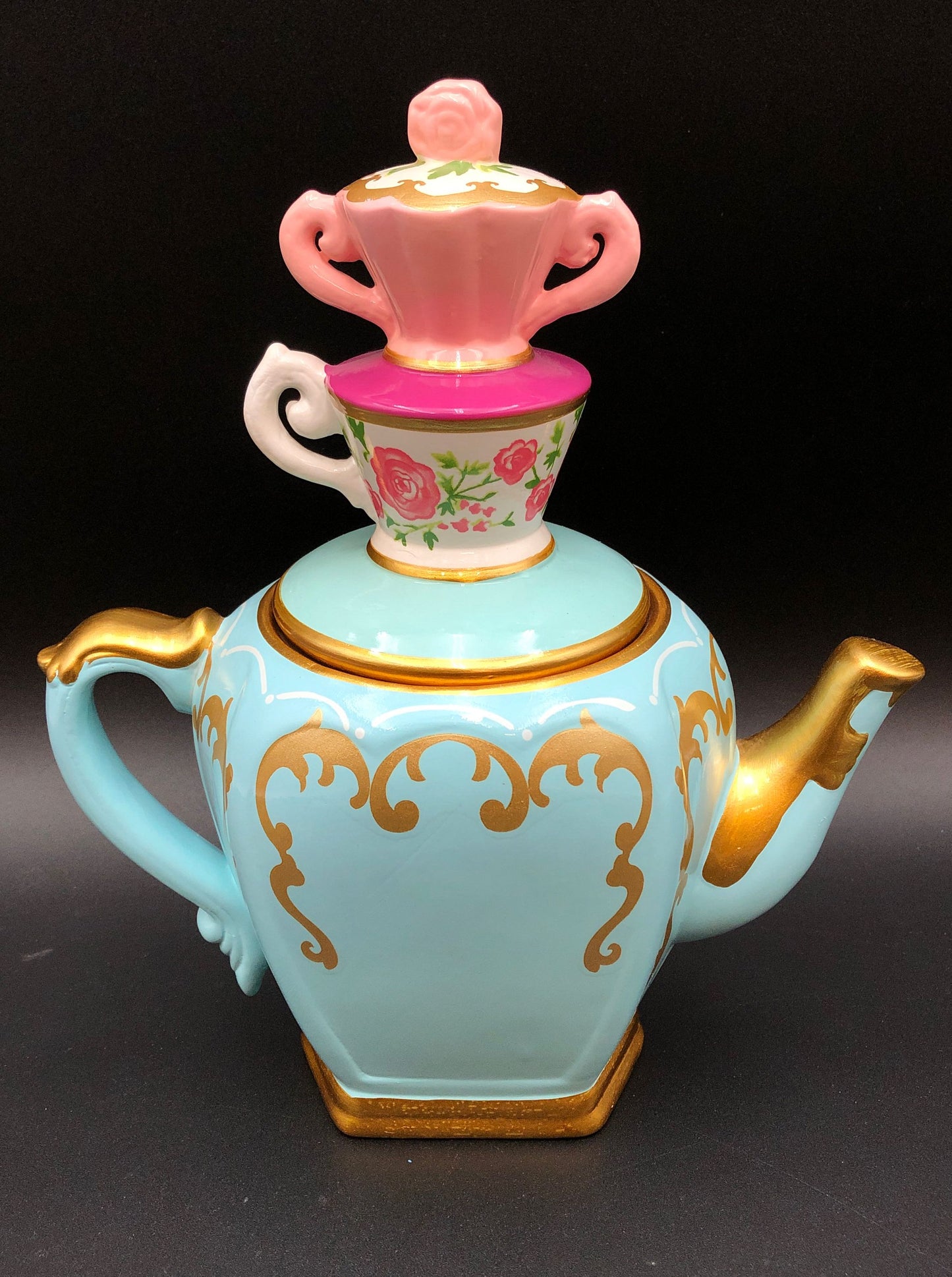 Disney “Alice Through The Looking Glass” David’s Cookies Tea Pot Cookie Jar