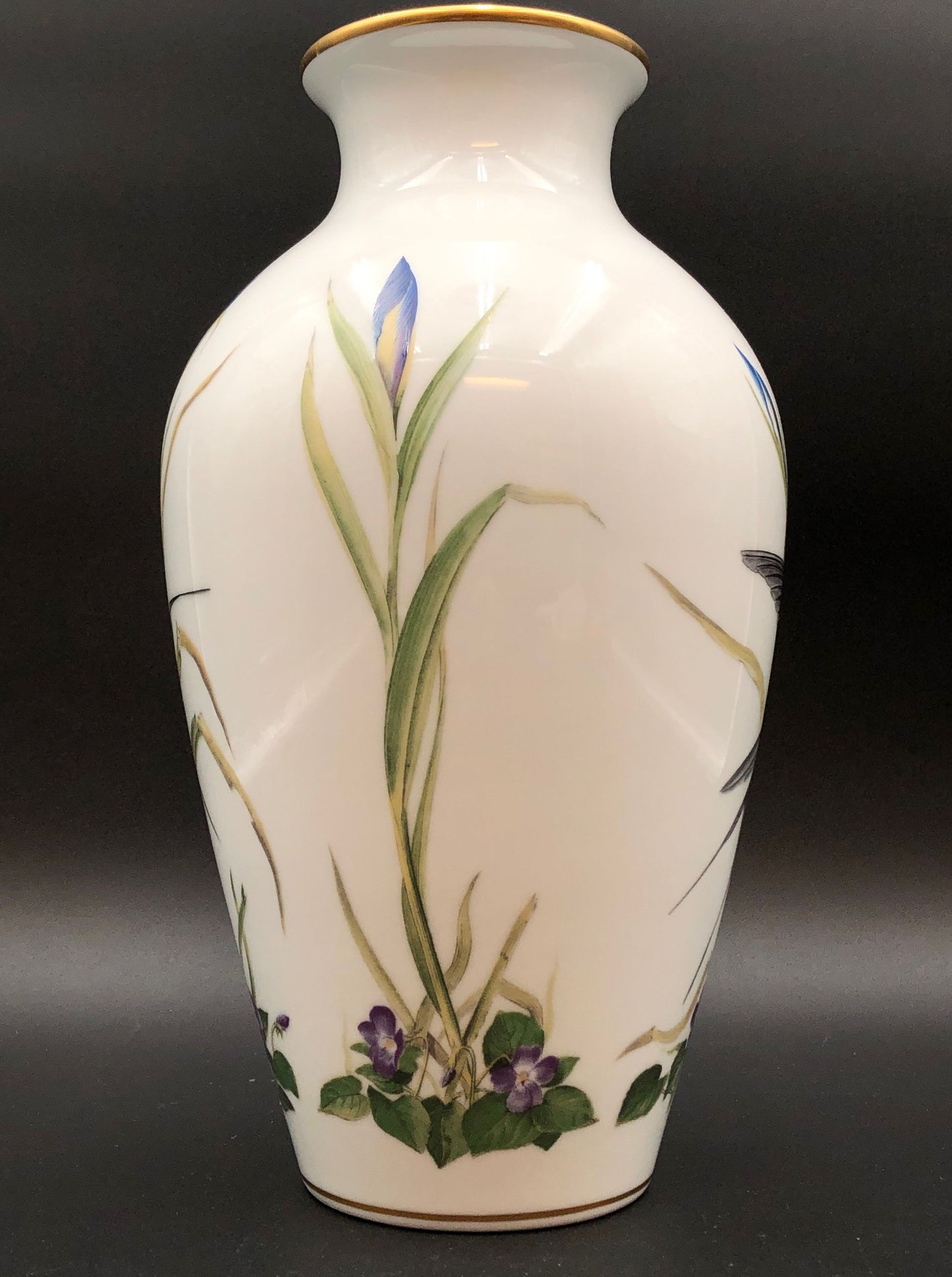 "The Meadowland Bird Vase" By Basil Ede -Franklin Porcelain 1980 Limited Edition